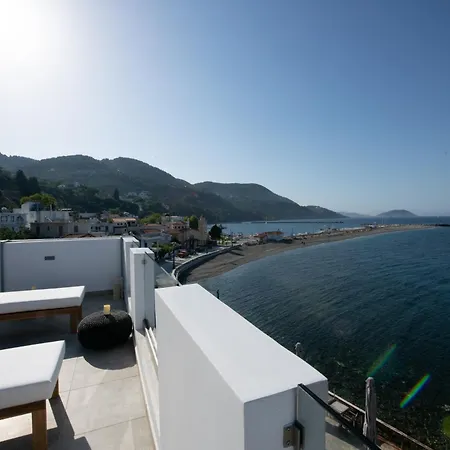Flisvos Beachfront Hotel