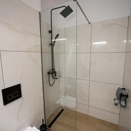 Отель Flisvos Beachfront